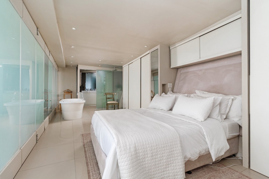 4 Bedroom Property for Sale in Clifton Western Cape
